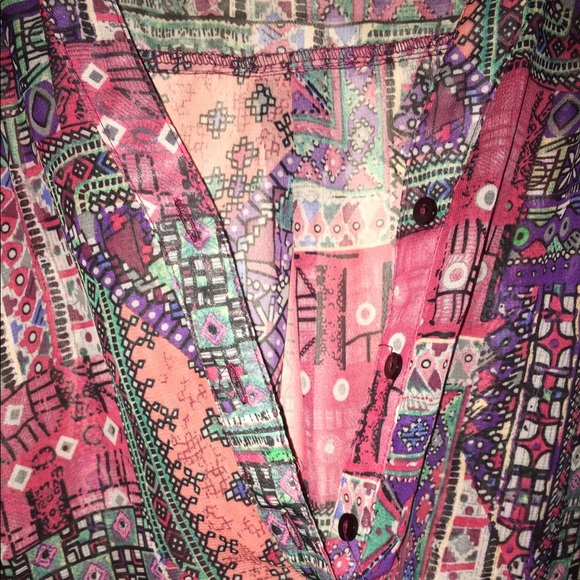 Abstract Pattern Button Up Blouse - Picture 2 of 5